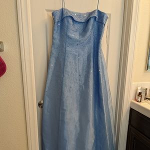 Juniors formal dress